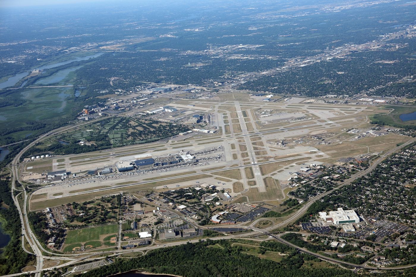 ✈️ We should hear fewer planes over Longfellow this summer (but more next year)