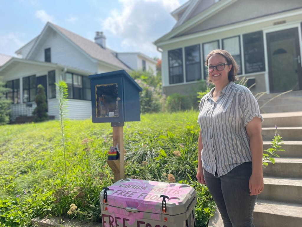 🥬 Farm to sidewalk: 35th Ave's little free produce library