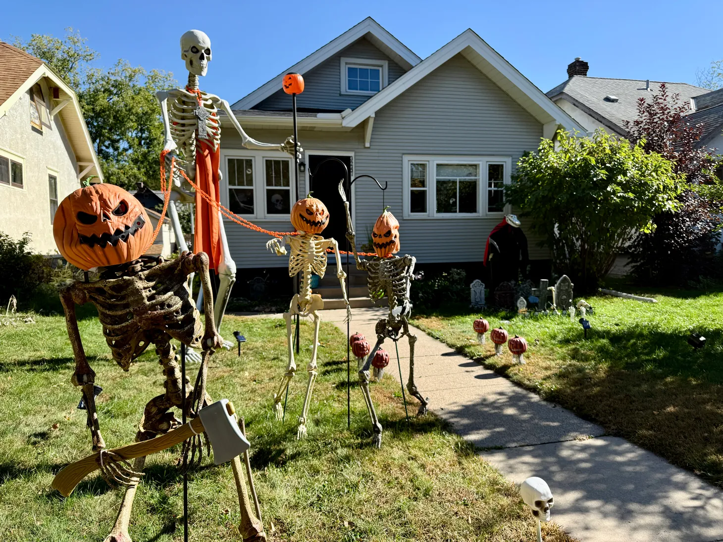 🎃 387 spooky yards